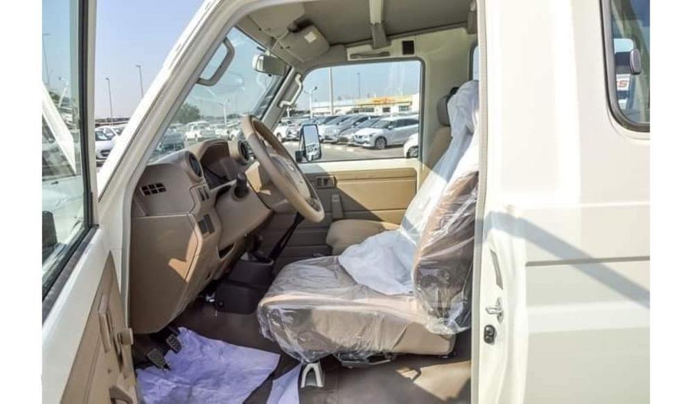 2023款丰田兰德酷路泽LC78